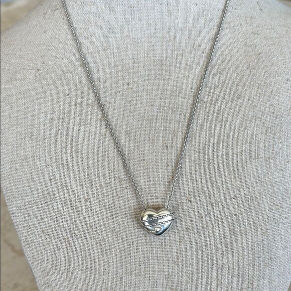 Tiffany & Co. Vintage Heart & Arrow Wrapped 925 Sterling Silver Pendant Necklace - Picture 2 of 8
